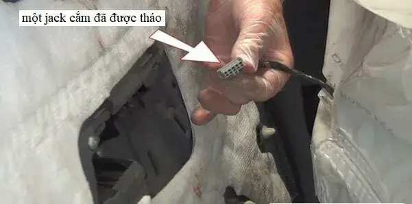 Những Hư Hỏng Có Thể Gặp Phải Trên Tapi Cửa Xe Ô Tô