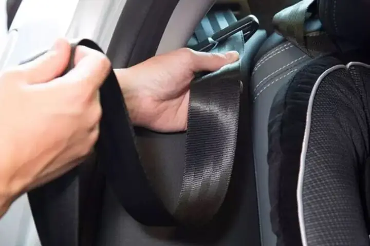 Các Bước Hướng Dẫn Tháo Dây Ghế Ô Tô An Toàn Và Thay Dây Mới