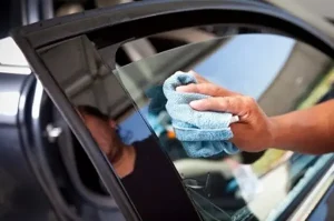 Những Lưu Ý Khi Điều Khiển Ô Tô Tránh Bị Kẹt Cửa