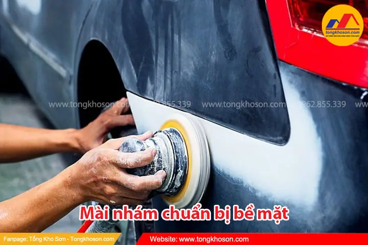 Bước 1: Mài Nhám Chuẩn Bị Bề Mặt