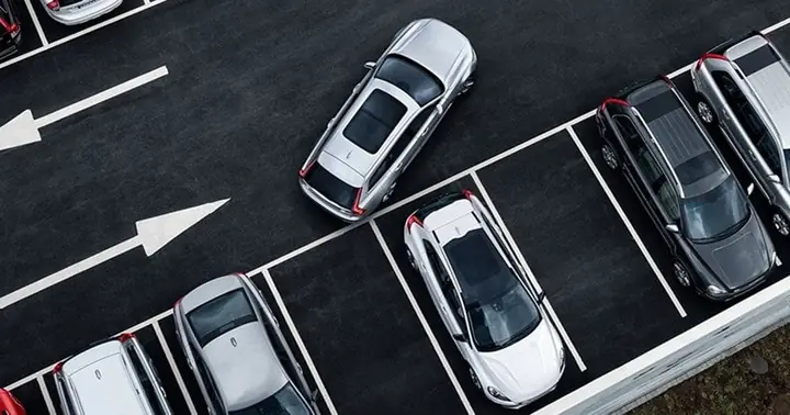 Cách Vào Số Lùi Xe Ô Tô Số Sàn Bạn Nên Biết