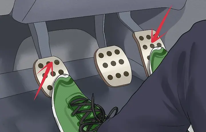 Cách Vào Số Xe Số Sàn