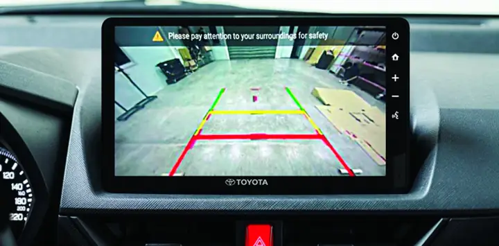 Có Nên Lắp Cảm Biến Lùi Cho Xe Ô Tô Không?