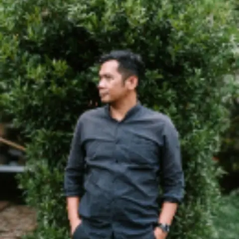 Cầm Cavet Xe Ô Tô