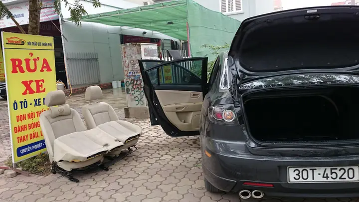 Thiên Phú Auto Cần Tuyển Thợ Rửa Xe, Thay Dầu, Dọn Nội Thất Ô Tô Năm 2020