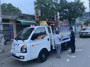 Dịch Vụ Cắt Dán Đề Can Ô Tô Chuyên Nghiệp - Làm Mới Diện Mạo Xế Cưng Của Bạn