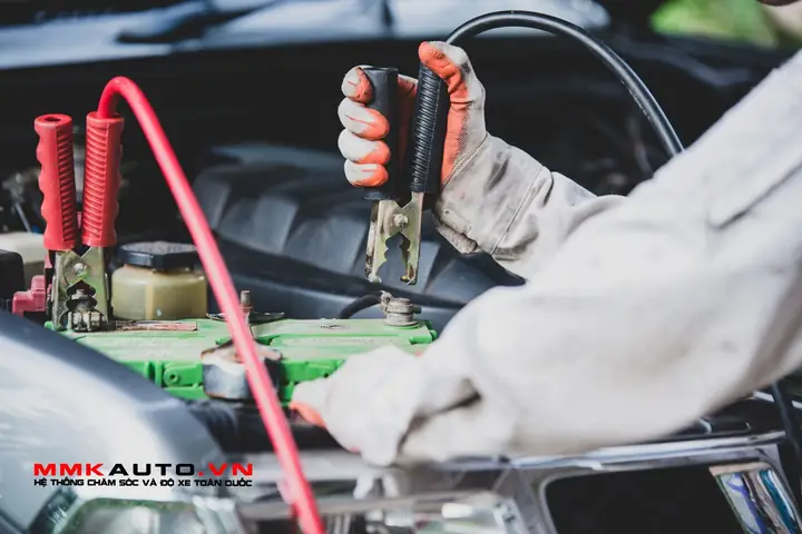 Cầu Chì Xe Ô Tô Nằm Ở Đâu?