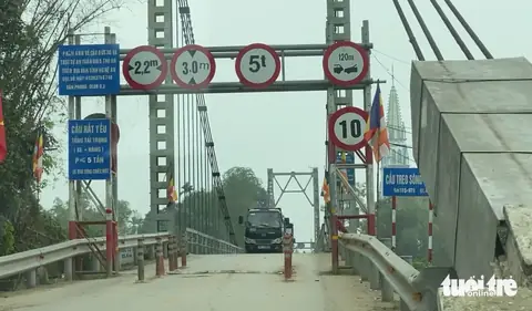 Cầu Cứng Xe Ô Tô: Cấu Tạo, Nguyên Lý Hoạt Động Và Ứng Dụng Thực Tế