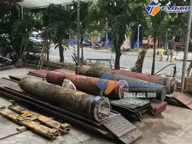Cầu Nângcầu Nâng Ô Tô Thanh Lý1 Trụ Rửa Xe Cũ Like New
