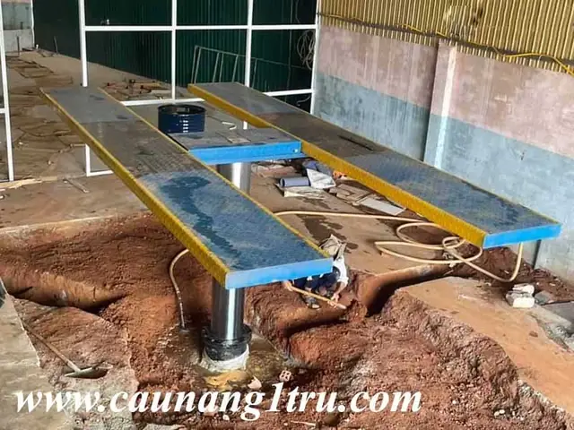Loại Cầu Nâng Bàn Nâng Âm Nền :