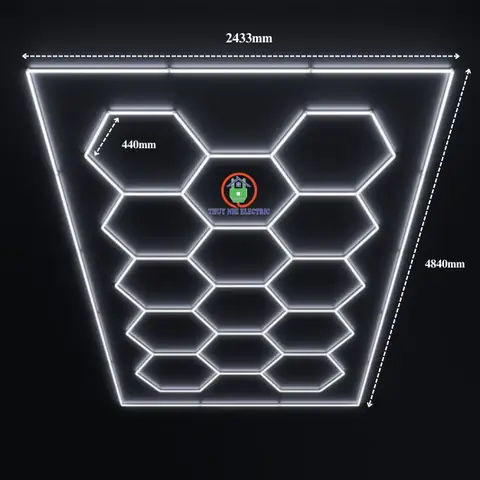 Đèn Led Lục Giácthắp Sáng Không Gian Chăm Sóc Xe Chuyên Nghiệp