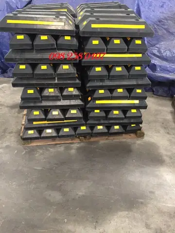 Sản Xuất Cao Su Chặn Lùi Xe: