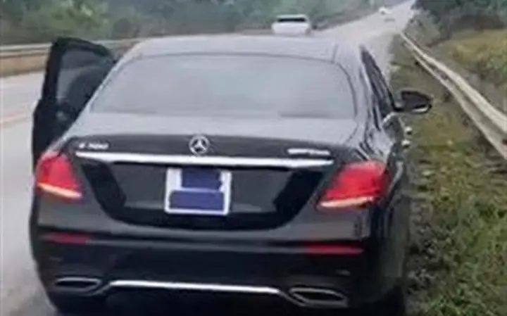 Mới Đây, Trạm Cảnh Sát Giao Thông Đồng Phú (quốc Lộ 14), Phòng Cảnh Sát Giao Thông, Công An Tỉnh Bình Phước Đã Lập Biên Bản, Xử Lý 5 Tài Trường Hợp Vi Phạm Giao Thông, Trong Đó Có 3 Trường Hợp Che Biển Số.