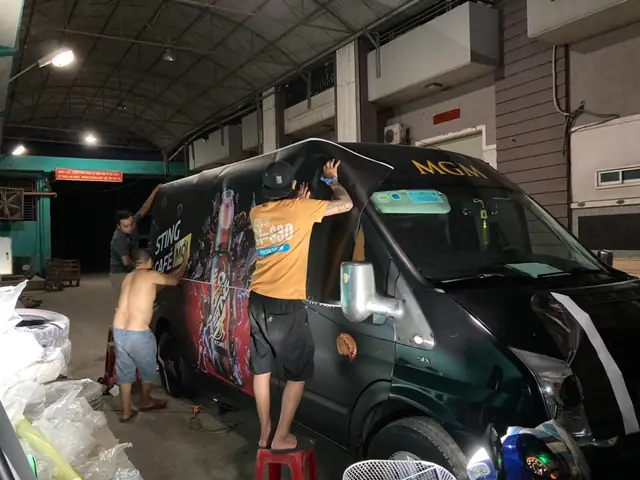 Cho Thuê Quảng Cáo Trên Xe Ô Tô