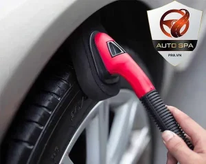 Hướng Dẫn Chi Tiết Cách Chọn Và Sử Dụng Chổi Đánh Bóng Xe Ô Tô Hiệu Quả