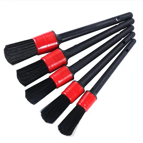 Hướng Dẫn Chi Tiết Cách Chọn Và Sử Dụng Chổi Đánh Bóng Xe Ô Tô Hiệu Quả