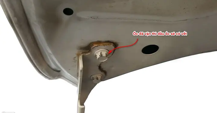 # Cách Kiểm Tra Ốc Vít Khi Chọn Mua Ô Tô Cũ