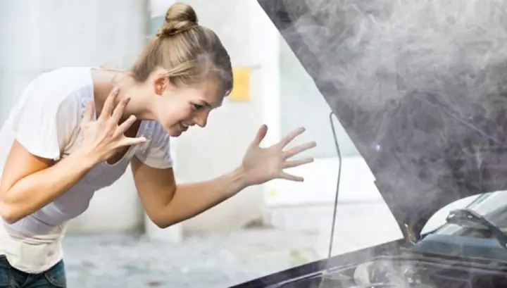 Những Nguyên Khiến Cho Xe Của Bạn Bị Tăng Nhiệt Độ