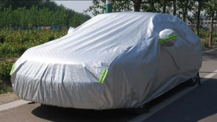 Dùng Bạt Chống Nắng Ô Tô