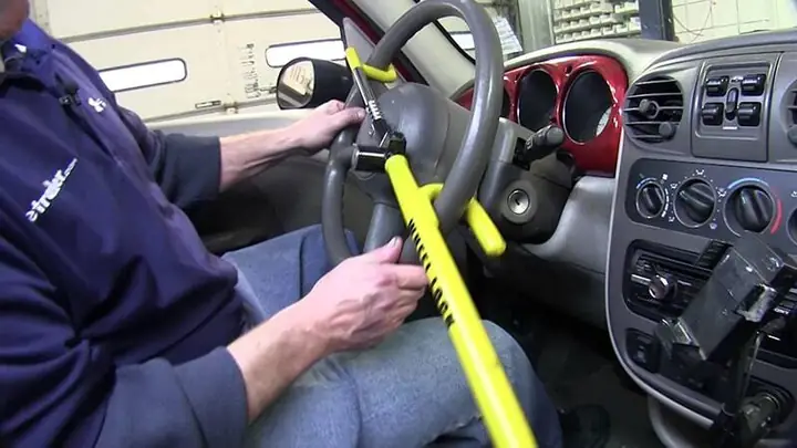 Gậy Khoá Vô Lăng