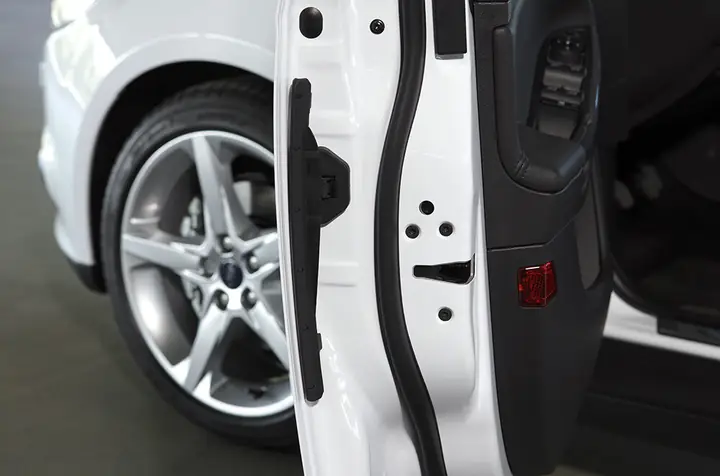 Dùng Những Vật Liệu Tiêu Âm, Cách Âm Chuyên Dụng