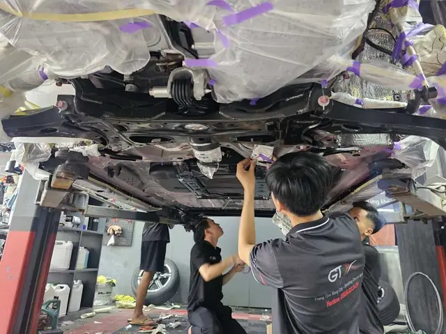 Gtx Auto Care - Trung Tâm Chuyên Dán Cách Âm Chống Ù Cho Xe Ô Tô Gtx Auto Care - Trung Tâm Chuyên Dán Cách Âm Chống Ù Cho Xe Ô Tô