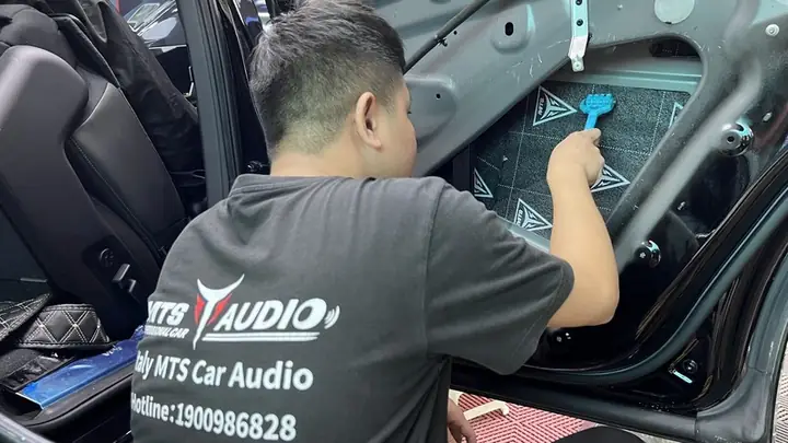 Cnt Car Spa: Địa Chỉ Dán Chống Ồn Uy Tín Hàng Đầu