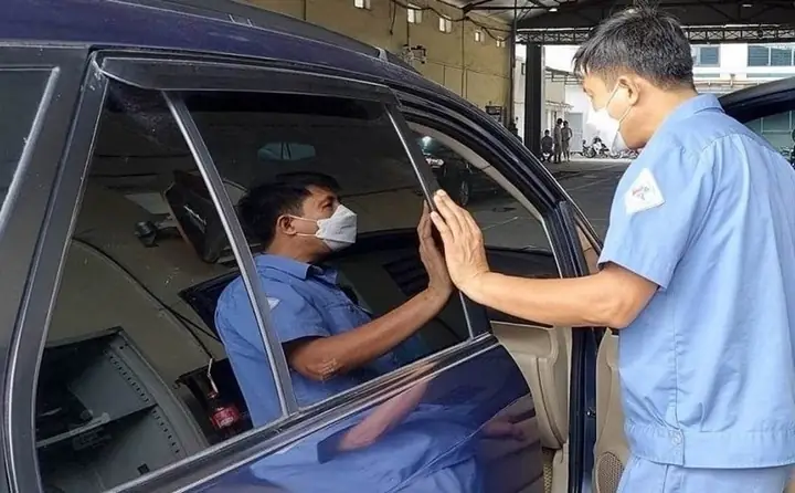 Cơ Sở Vá Vỏ Xe Ô Tô Hoàng Phương: Dịch Vụ Sửa Chữa Lốp Uy Tín Tại Tp.hcm