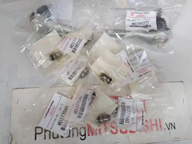 Con Đội Xe Mitsubishi Pajero