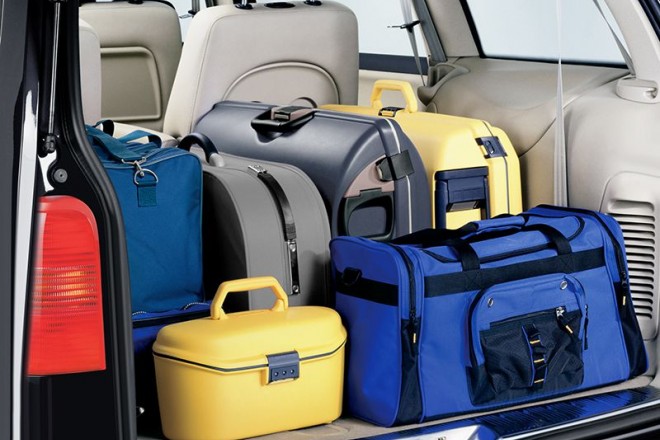 Mẹo sắp xếp đồ đạc khoa học để tối ưu không gian cốp xe VF 5