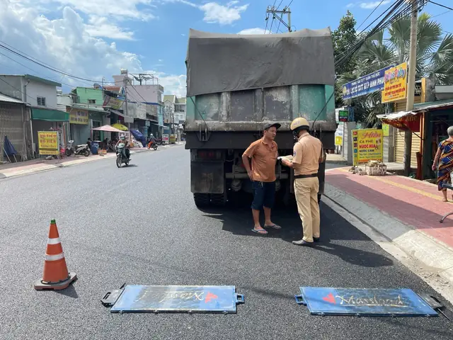 Csgt Ra Quân Tổng Kiểm Soát Ô Tô Xe Máy