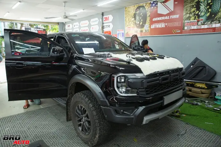 Thiết Kế Cửa Hít Ô Tô Owin Đa Dạng, Phù Hợp Nhiều Chủng Loại Xe