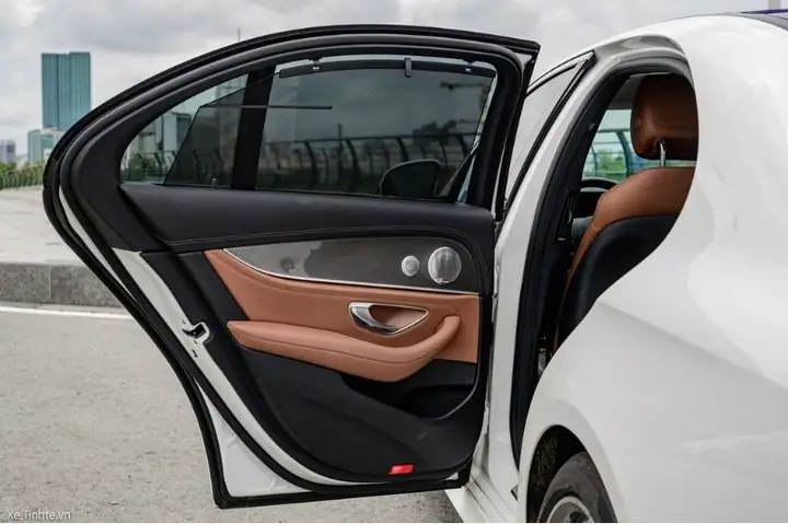 Tác Háº¡i Và Nguyên Nhân Cá»§a Váº¥n Äá» Cá»­a Xe Ô Tô Äóng Không Êm