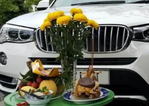 Hướng Dẫn Chi Tiết Cách Cúng Xe Ô Tô Tháng Cô Hồn: Văn Khấn, Lễ Vật & Những Điều Cần Biết