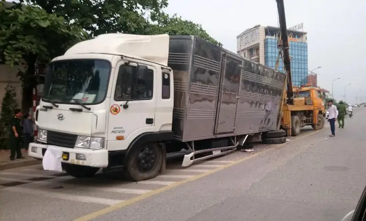 Dịch Vụ Cứu Hộ Xe Ô Tô Hà Nội - Nhanh Chóng, Chất Lượng Cao, 24/24h