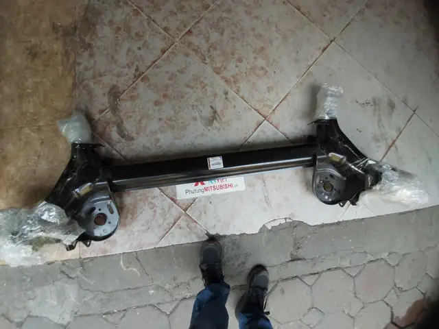 Dấu Hiệu Cần Thay Thế Dầm Cầu Sau Xe Mitsubishi Xpander