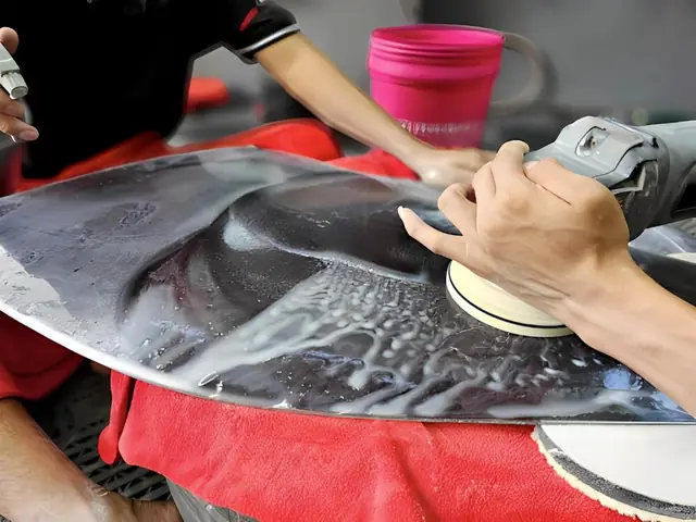 Kỹ Năng Mềm: Giao Tiếp, Tư Vấn Khách Hàng, Làm Việc Nhóm, Giải Quyết Vấn Đề.