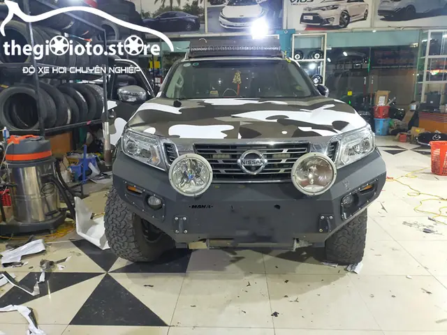 Decal Dán Trùm Cho Xe Navara!