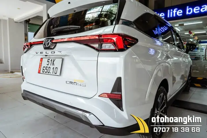 Hình Ảnh Khách Hàng Đã Dán Keo Xe Tại Ô Tô Hoàng Kim