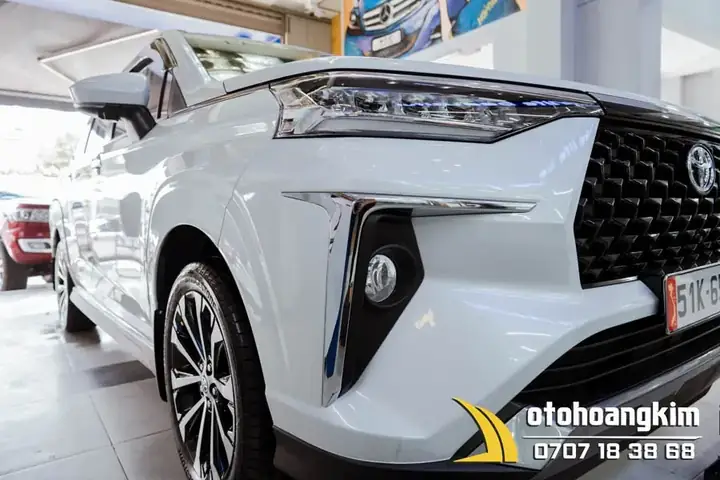 Dán Keo Trong Hay Dán Ppf Bảo Vệ Ô Tô?