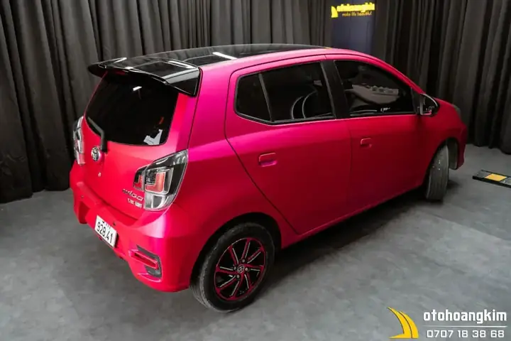 Kinh Nghiệm Khi Dán Nóc Xe Ô Tô