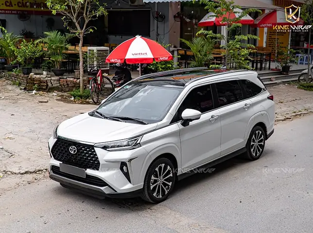 Dán Nóc Xe Ô Tô Đẹp, Chuyên Nghiệp Tại Hà Nội: Hướng Dẫn Chọn Đội Ngũ & Chất Liệu Tốt Nhất