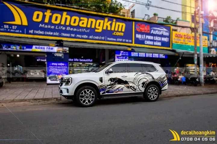 Bộ Sưu Tập 10+ Mẫu Tem Dán Sườn Xe Ô Tô 7 Chỗ Hot Nhất Hiện Nay