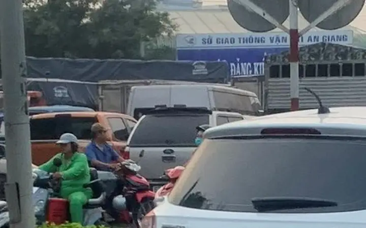 Đã Có 100.000 Xe Đăng Ký Đăng Kiểm Qua App