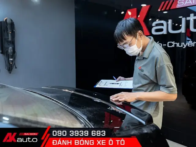 Quy Trình Đánh Bóng Xe Ô Tô Tại Akauto