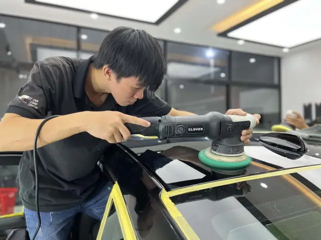 Phải Mất Bao Lâu Đánh Bóng Toàn Bộ Xe Ô Tô?