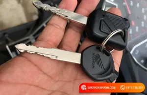 Chìa Khóa Bị Hỏng, Lỗi Hoặc Pin Yếu