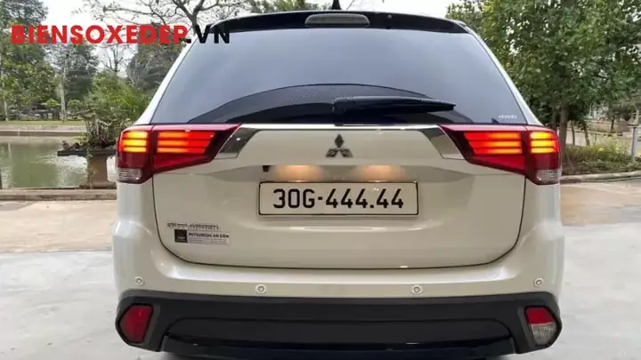 Đánh Giá Biển Số Xe Ô Tô: Tiêu Chí, Cách Nhận Biết Biển Đẹp & Những Lưu Ý Pháp Lý