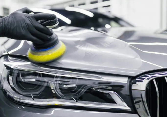Hướng Dẫn Đánh Pát Xe Ô Tô Đúng Cách: Bí Quyết Bảo Vệ Lớp Sơn Xe