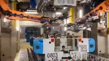 Công Nghệ Tự Động Hóa: Trái Tim Của Dây Chuyền Sản Xuất Vinfast